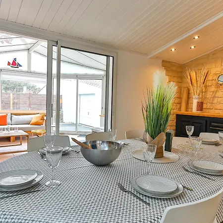 La Rouge - Wifi - Parking *